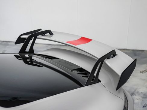 Used 2022 Porsche 911 GT3 RWD image 21