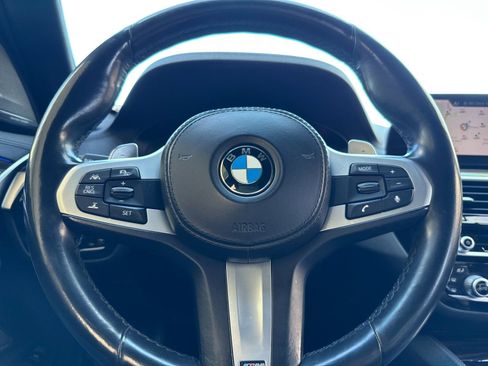 Used 2019 BMW M550i xDrive image 27