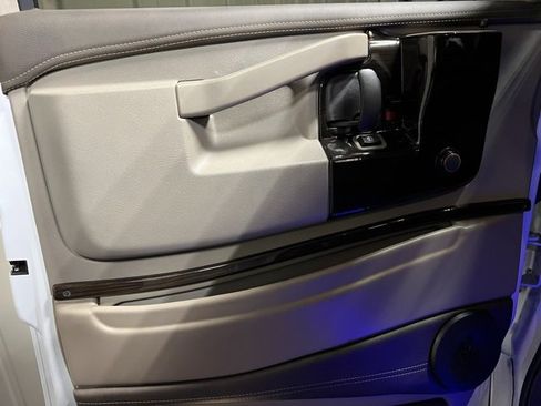 Used 2025 GMC Savana 2500 w/ Driver Convenience Package image 13