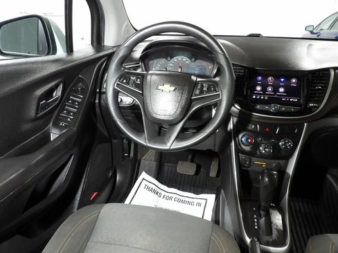 Used 2020 Chevrolet Trax LS w/ Tint and Cruise Package AWD/4WD image 11