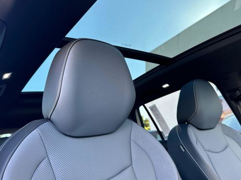 New 2026 Volkswagen Tiguan SE R-Line image 16