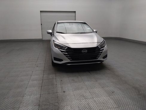 Used 2025 Nissan Versa SV FWD image 14
