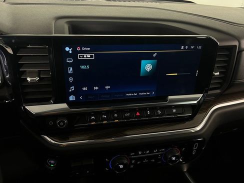 Used 2024 Chevrolet Silverado 1500 LT Trail Boss w/ LT Trail Boss Premium Package image 18