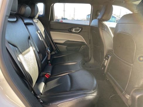 Used 2024 Jeep Compass Limited image 15