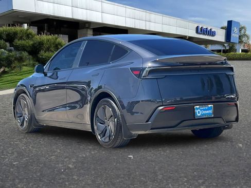 Used 2026 Tesla Model Y 2WD image 7