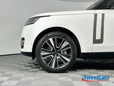 Used 2025 Land Rover Range Rover SE AWD/4WD image 47