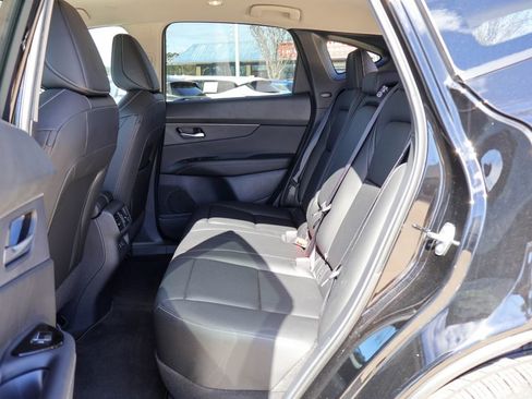 Certified 2025 Nissan Murano SV image 9