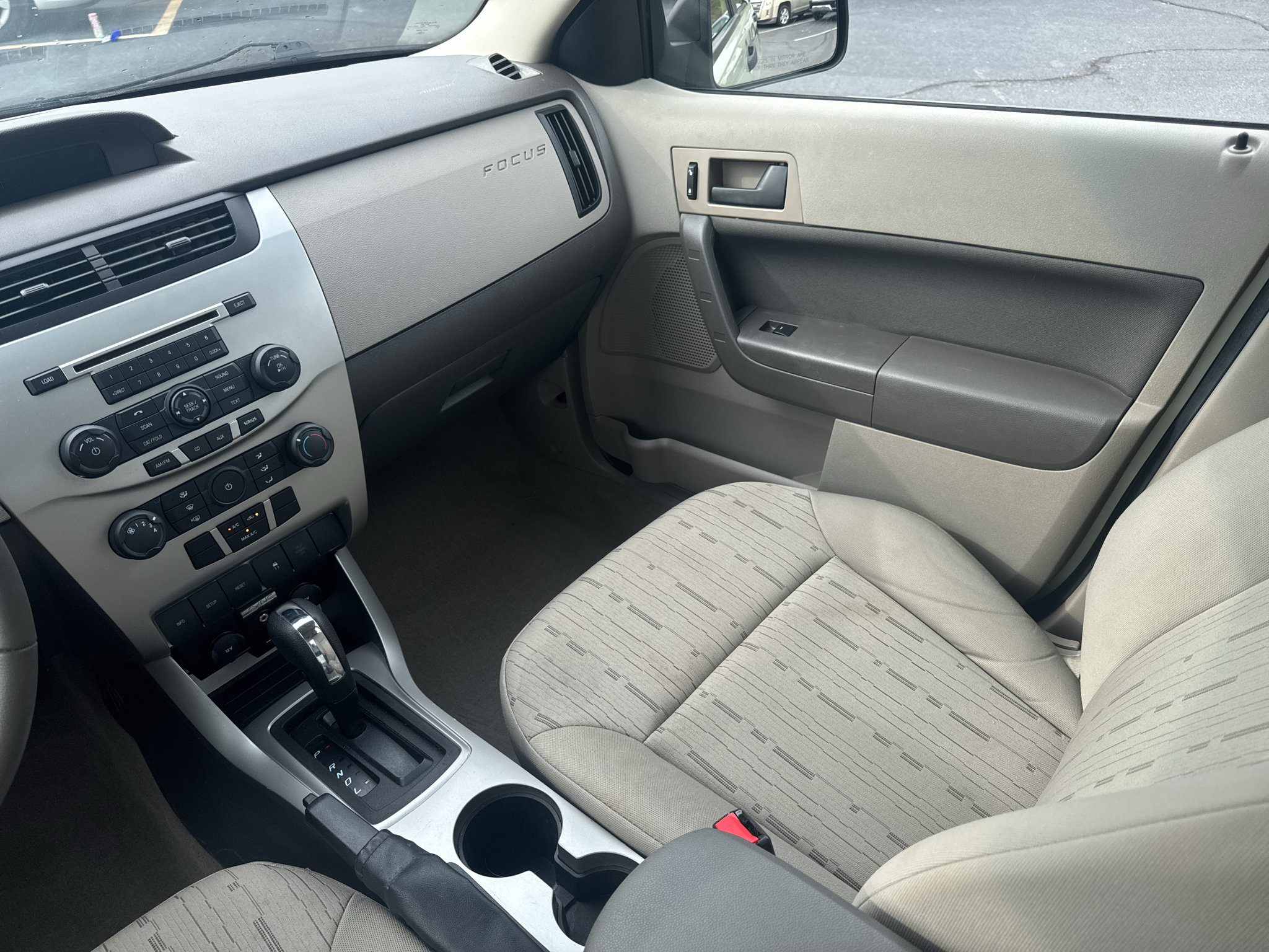 Used 2011 Ford Focus SE w/ 201A Rapid Spec Order Code FWD image 12