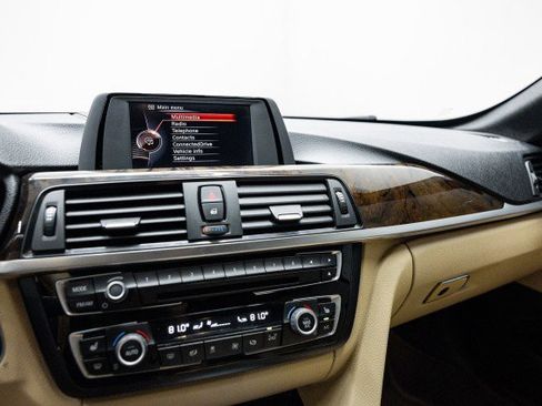 Used 2017 BMW 430i Convertible image 18