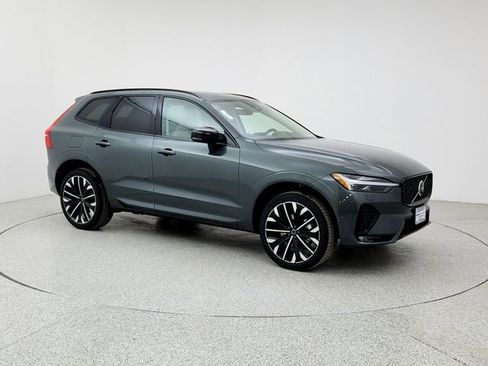 New 2026 Volvo XC60 B5 Ultra w/ Climate Package image 4