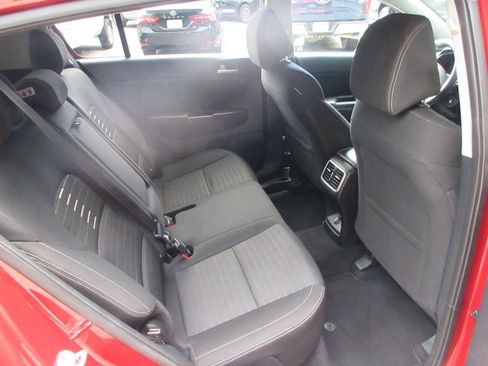 Used 2018 Kia Sportage LX FWD image 16
