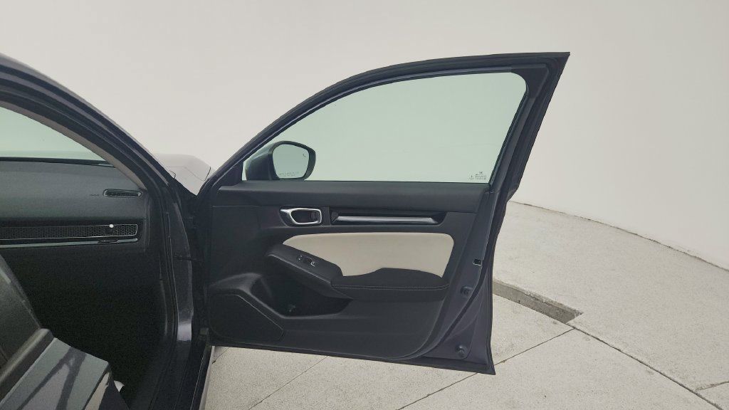 Used 2022 Honda Civic EX image 24