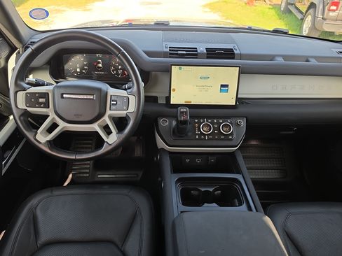 Used 2022 Land Rover Defender 110 S AWD/4WD image 8