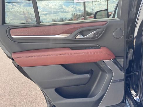 Used 2024 GMC Yukon Denali Ultimate image 23