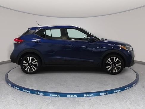 Used 2018 Nissan Kicks SV FWD image 5