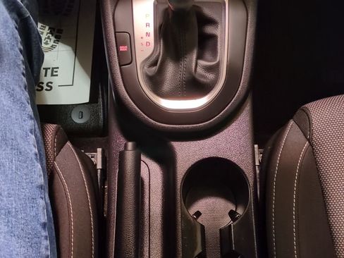 Certified 2024 Kia Forte LXS w/ LXS Technology Package image 20