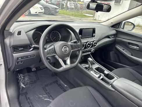 Used 2023 Nissan Sentra S image 2
