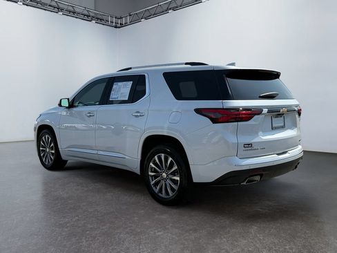 Used 2023 Chevrolet Traverse Premier w/ LPO, Floor Liner Package AWD/4WD image 5