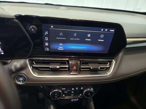 Used 2025 Chevrolet TrailBlazer ACTIV w/ Convenience Package image 19