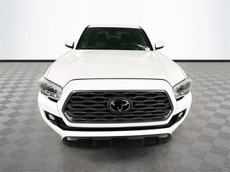 Used 2022 Toyota Tacoma TRD Off-Road video 2