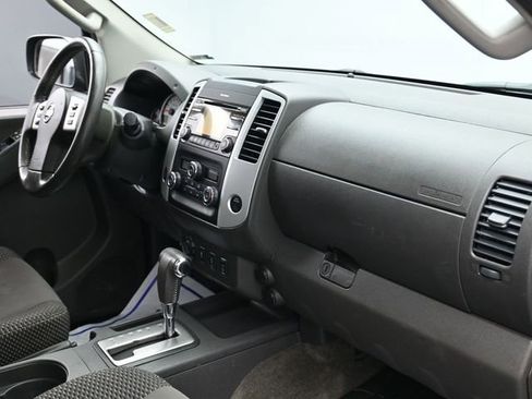 Used 2013 Nissan Frontier PRO-4X image 27