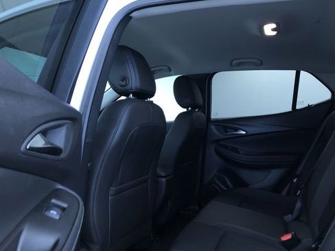 Used 2025 Buick Encore GX Preferred image 19