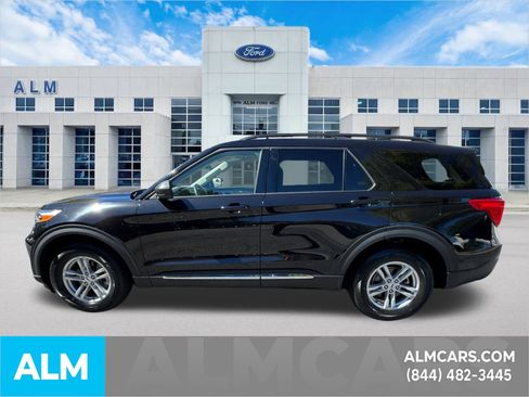Used 2023 Ford Explorer XLT w/ Equipment Group 202A image 10