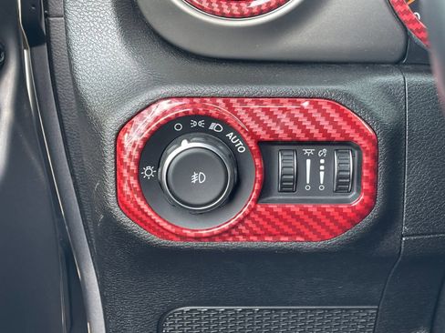 Used 2021 Jeep Wrangler Sport AWD/4WD image 30
