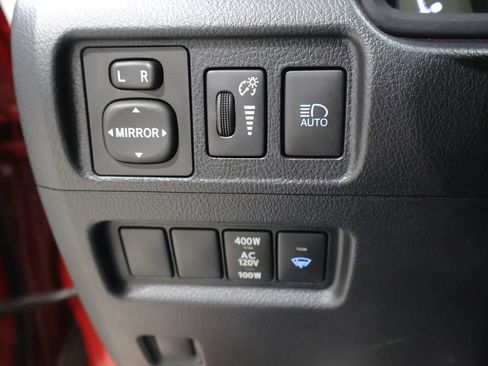 Used 2024 Toyota 4Runner SR5 AWD/4WD image 30
