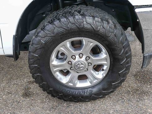 Used 2020 RAM 2500 Big Horn w/ Level 1 Equipment Group image 14