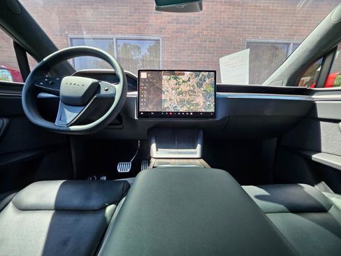Used 2023 Tesla Model X AWD/4WD image 38