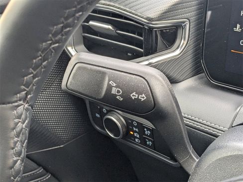 Used 2024 Ford Mustang GT Premium image 24