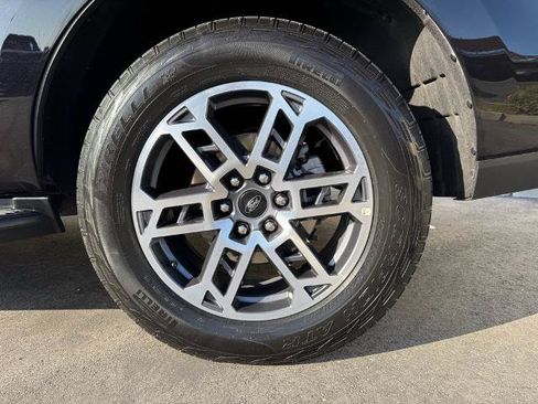 Certified 2025 Ford Expedition Active AWD/4WD image 12
