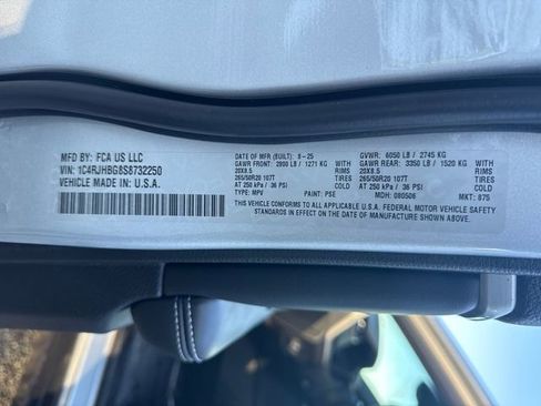 New 2025 Jeep Grand Cherokee Limited w/ Luxury Tech Group II image 16