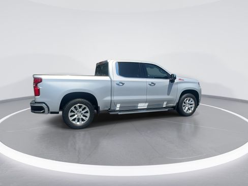 Used 2021 Chevrolet Silverado 1500 LTZ w/ Z71 Off-Road Package image 9