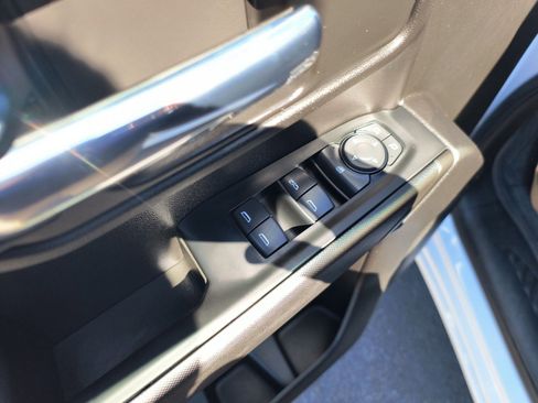 Used 2023 Chevrolet Silverado 1500 Custom image 21