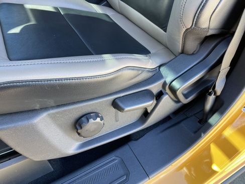 Used 2022 Ford Bronco Wildtrak image 12