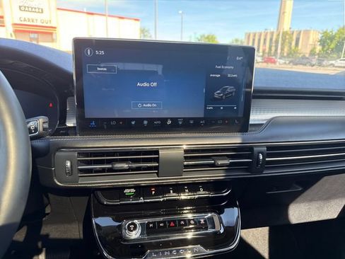 Certified 2024 Lincoln Corsair AWD w/ Equipment Group 101A image 23