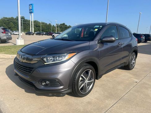 Used 2022 Honda HR-V EX image 3
