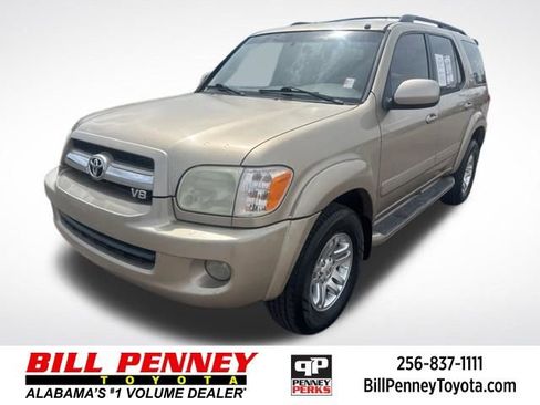Used 2005 Toyota Sequoia SR5 RWD image 1