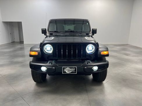 Used 2022 Jeep Wrangler Unlimited Sport image 3