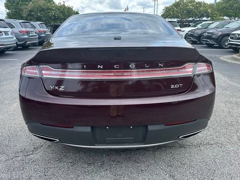 Used 2017 Lincoln MKZ Reserve FWD image 5