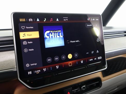 Used 2025 Volkswagen ID. Buzz 1st Edition image 5