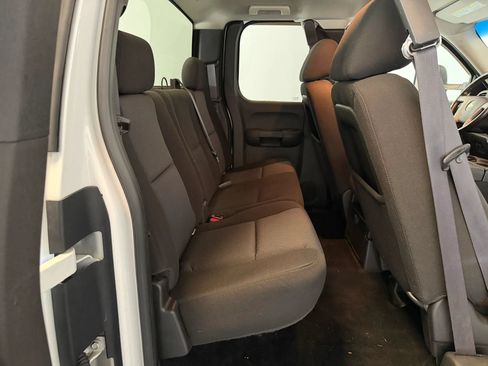 Used 2010 Chevrolet Silverado 2500 LT AWD/4WD image 33