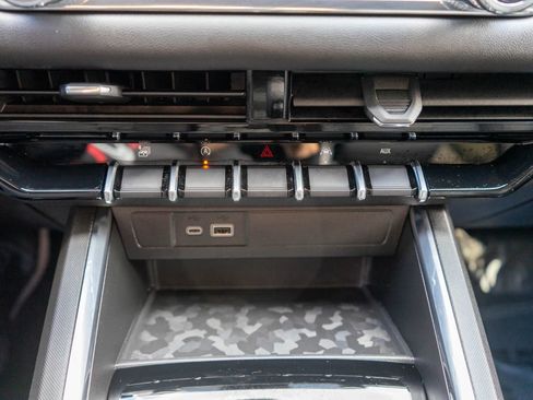 Used 2026 GMC Canyon Elevation w/ Convenience Package image 25