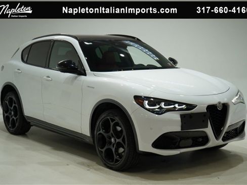 Used 2024 Alfa Romeo Stelvio Veloce image 1