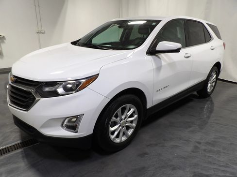 Used 2019 Chevrolet Equinox LT FWD image 3