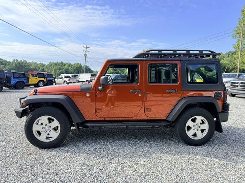 Used 2014 Jeep Wrangler Unlimited Sport AWD/4WD image 5