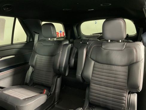 New 2026 Ford Explorer ST-Line w/ ST-Line Street Pack image 16