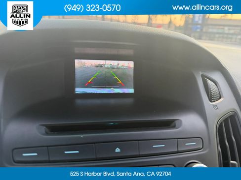 Used 2017 Ford Focus SE FWD image 13